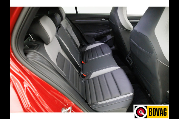 Volkswagen Golf 1.5 eHybrid GTE Black Style 272 PK | Panoramadak | Leer | Elec. trekhaak | Headup | Stoel- & stuurverw. | Stoelventilatie, Sfeerverlichting, bestuurdersstoel met geheugen, IQ matrix Led, Travel assist Volkswagen Golf 1.5 eHybrid GTE Black Style 272 PK | Panoramadak | Leer | Elec. trekhaak | Headup | Stoel- & stuurverw. | Stoelventilatie, Sfeerverlichting, bestuurdersstoel met geheugen, IQ matrix Led, Travel assist