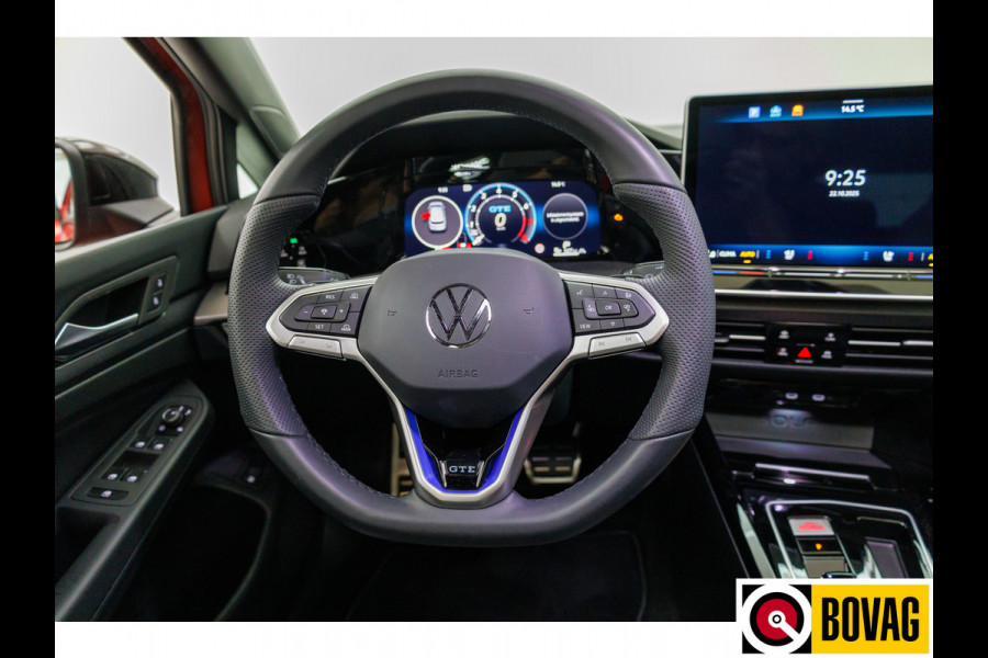 Volkswagen Golf 1.5 eHybrid GTE Black Style 272 PK | Panoramadak | Leer | Elec. trekhaak | Headup | Stoel- & stuurverw. | Stoelventilatie, Sfeerverlichting, bestuurdersstoel met geheugen, IQ matrix Led, Travel assist Volkswagen Golf 1.5 eHybrid GTE Black Style 272 PK | Panoramadak | Leer | Elec. trekhaak | Headup | Stoel- & stuurverw. | Stoelventilatie, Sfeerverlichting, bestuurdersstoel met geheugen, IQ matrix Led, Travel assist