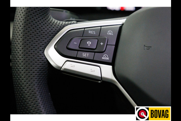 Volkswagen Golf 1.5 eHybrid GTE Black Style 272 PK | Panoramadak | Leer | Elec. trekhaak | Headup | Stoel- & stuurverw. | Stoelventilatie, Sfeerverlichting, bestuurdersstoel met geheugen, IQ matrix Led, Travel assist Volkswagen Golf 1.5 eHybrid GTE Black Style 272 PK | Panoramadak | Leer | Elec. trekhaak | Headup | Stoel- & stuurverw. | Stoelventilatie, Sfeerverlichting, bestuurdersstoel met geheugen, IQ matrix Led, Travel assist