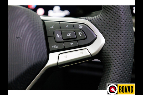 Volkswagen Golf 1.5 eHybrid GTE Black Style 272 PK | Panoramadak | Leer | Elec. trekhaak | Headup | Stoel- & stuurverw. | Stoelventilatie, Sfeerverlichting, bestuurdersstoel met geheugen, IQ matrix Led, Travel assist Volkswagen Golf 1.5 eHybrid GTE Black Style 272 PK | Panoramadak | Leer | Elec. trekhaak | Headup | Stoel- & stuurverw. | Stoelventilatie, Sfeerverlichting, bestuurdersstoel met geheugen, IQ matrix Led, Travel assist