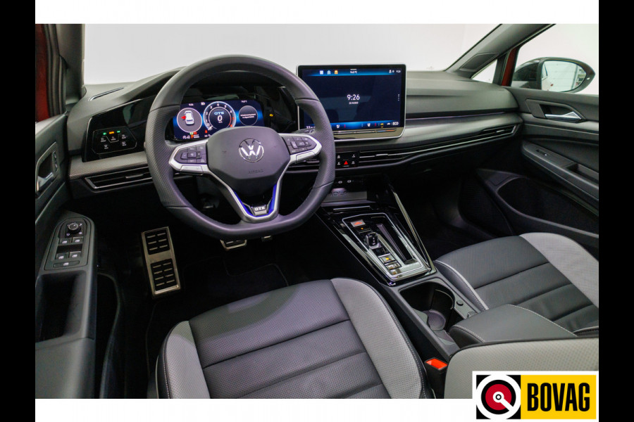 Volkswagen Golf 1.5 eHybrid GTE Black Style 272 PK | Panoramadak | Leer | Elec. trekhaak | Headup | Stoel- & stuurverw. | Stoelventilatie, Sfeerverlichting, bestuurdersstoel met geheugen, IQ matrix Led, Travel assist Volkswagen Golf 1.5 eHybrid GTE Black Style 272 PK | Panoramadak | Leer | Elec. trekhaak | Headup | Stoel- & stuurverw. | Stoelventilatie, Sfeerverlichting, bestuurdersstoel met geheugen, IQ matrix Led, Travel assist
