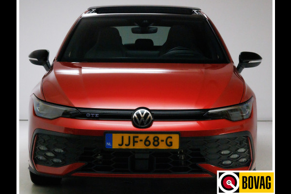 Volkswagen Golf 1.5 eHybrid GTE Black Style 272 PK | Panoramadak | Leer | Elec. trekhaak | Headup | Stoel- & stuurverw. | Stoelventilatie, Sfeerverlichting, bestuurdersstoel met geheugen, IQ matrix Led, Travel assist Volkswagen Golf 1.5 eHybrid GTE Black Style 272 PK | Panoramadak | Leer | Elec. trekhaak | Headup | Stoel- & stuurverw. | Stoelventilatie, Sfeerverlichting, bestuurdersstoel met geheugen, IQ matrix Led, Travel assist