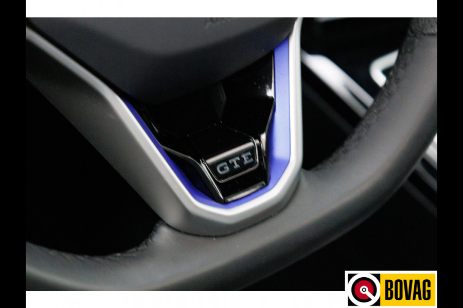 Volkswagen Golf 1.5 eHybrid GTE Black Style 272 PK | Panoramadak | Leer | Elec. trekhaak | Headup | Stoel- & stuurverw. | Stoelventilatie, Sfeerverlichting, bestuurdersstoel met geheugen, IQ matrix Led, Travel assist Volkswagen Golf 1.5 eHybrid GTE Black Style 272 PK | Panoramadak | Leer | Elec. trekhaak | Headup | Stoel- & stuurverw. | Stoelventilatie, Sfeerverlichting, bestuurdersstoel met geheugen, IQ matrix Led, Travel assist