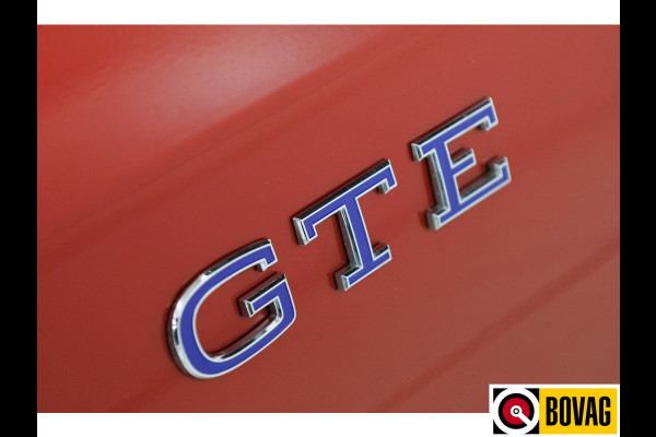 Volkswagen Golf 1.5 eHybrid GTE Black Style 272 PK | Panoramadak | Leer | Elec. trekhaak | Headup | Stoel- & stuurverw. | Stoelventilatie, Sfeerverlichting, bestuurdersstoel met geheugen, IQ matrix Led, Travel assist Volkswagen Golf 1.5 eHybrid GTE Black Style 272 PK | Panoramadak | Leer | Elec. trekhaak | Headup | Stoel- & stuurverw. | Stoelventilatie, Sfeerverlichting, bestuurdersstoel met geheugen, IQ matrix Led, Travel assist