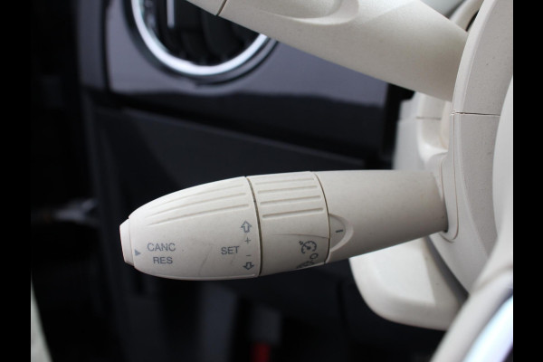 Fiat 500 1.2 Lounge | Navigatie | Lederen Interieur | Climate Control | Panoramadak | Parkeer sensoren