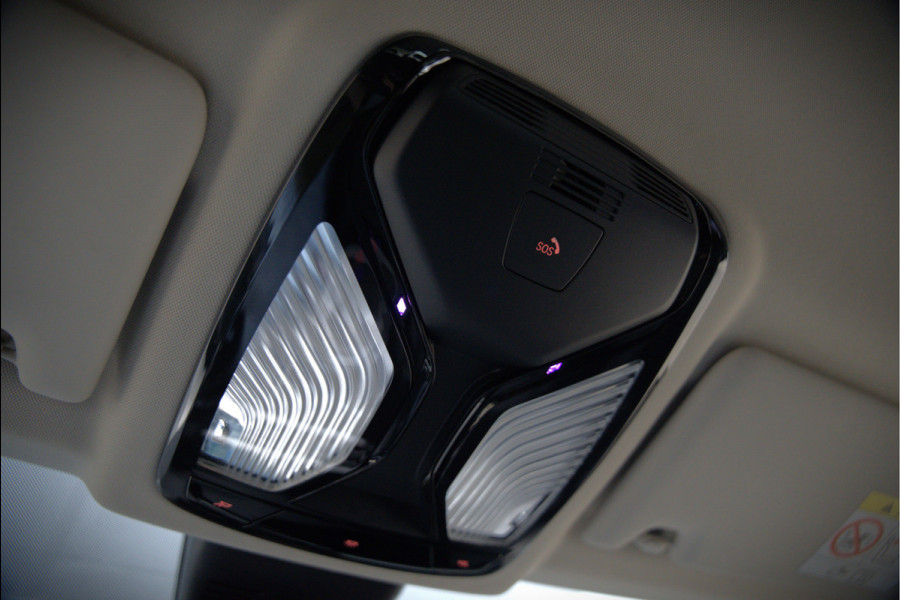 BMW 3-serie 330e eDrive Edition Sportline | Stoelverwarming | Cruise Control | Leer | Camera | Keyless | Apple Carplay | Ambiance Verlichting | HIFI | Parkeersensoren | Navigatie | NAP | Sport