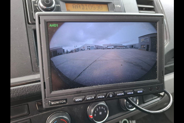 Volkswagen Crafter 35 2.0 TDI L4H3 BAKWAGEN MET DEUREN / EURO 6 / N.A.P / DEALER ONDERHOUDEN Volkswagen Crafter 35 2.0 TDI L4H3 BAKWAGEN MET DEUREN / EURO 6 / N.A.P / DEALER ONDERHOUDEN