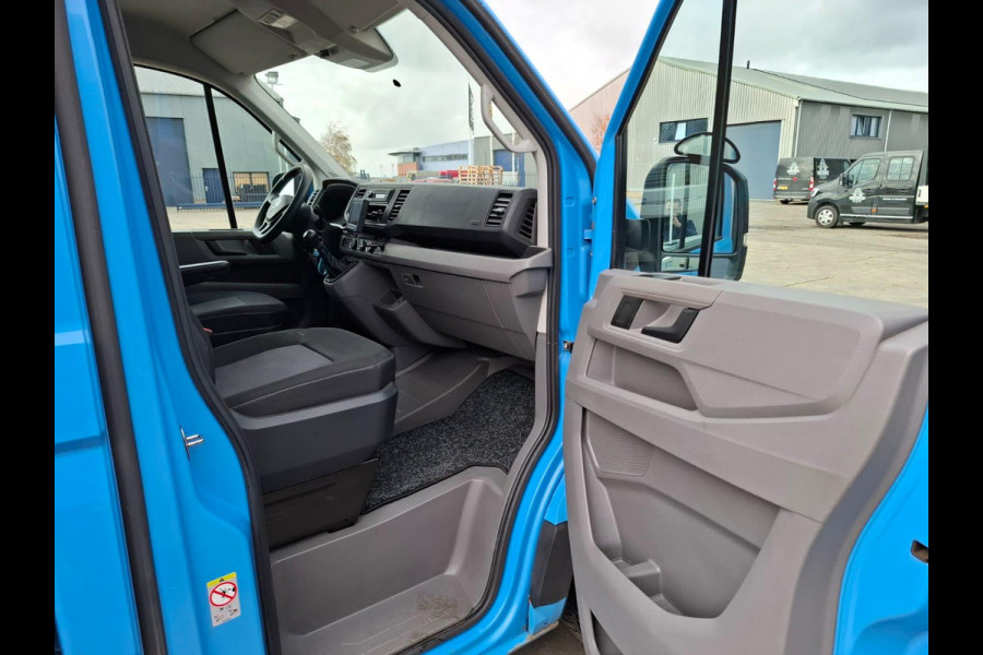 Volkswagen Crafter 35 2.0 TDI L4H3 BAKWAGEN MET DEUREN / EURO 6 / N.A.P / DEALER ONDERHOUDEN Volkswagen Crafter 35 2.0 TDI L4H3 BAKWAGEN MET DEUREN / EURO 6 / N.A.P / DEALER ONDERHOUDEN