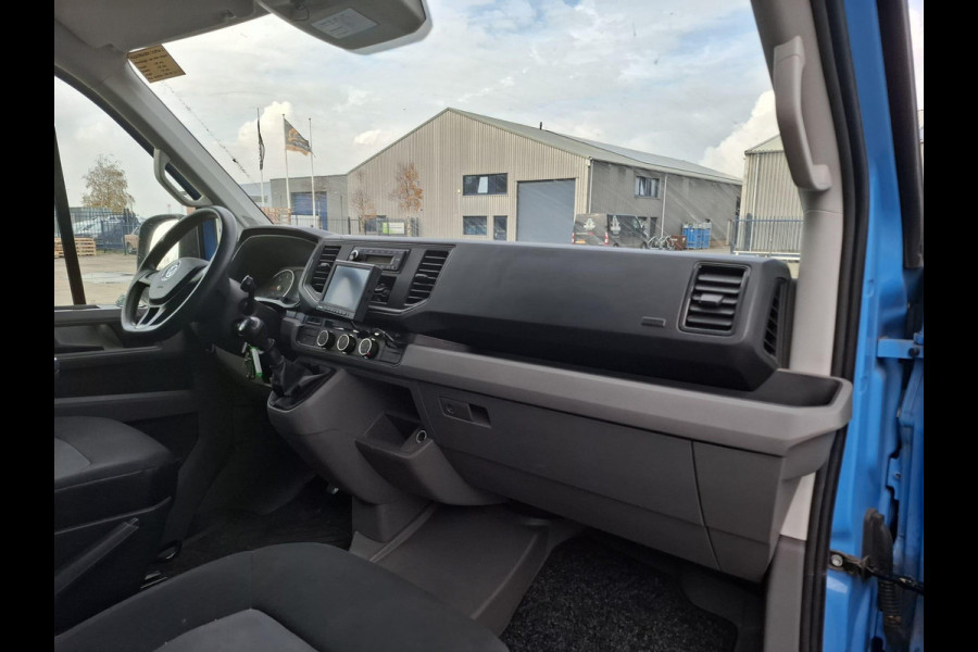 Volkswagen Crafter 35 2.0 TDI L4H3 BAKWAGEN MET DEUREN / EURO 6 / N.A.P / DEALER ONDERHOUDEN Volkswagen Crafter 35 2.0 TDI L4H3 BAKWAGEN MET DEUREN / EURO 6 / N.A.P / DEALER ONDERHOUDEN