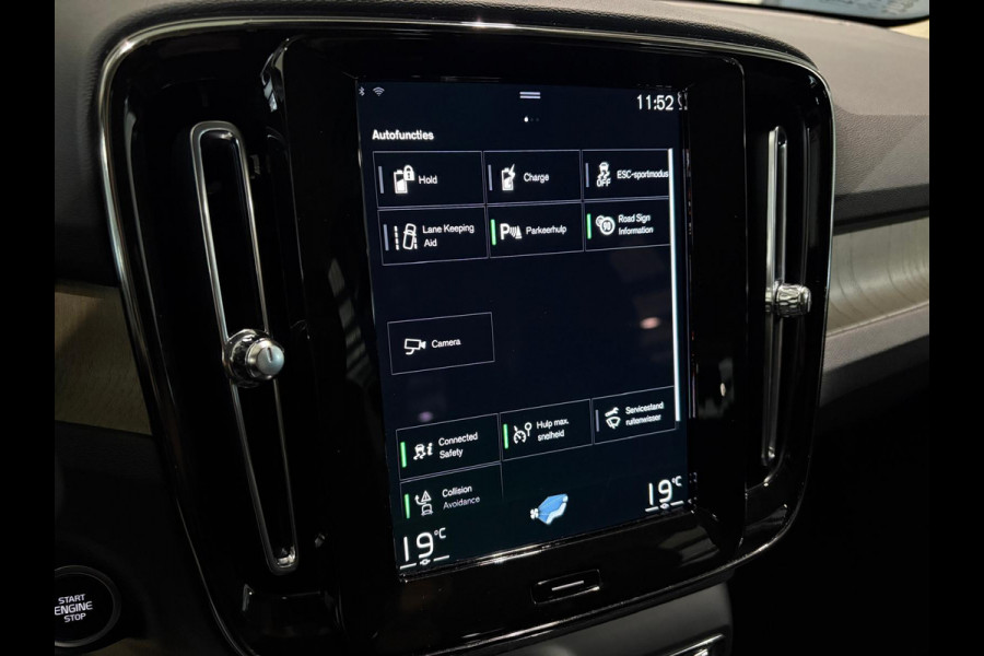 Volvo XC40 T5 Aut. Plug-in Hybrid Inscription Leder CruiseControl 262pk Volvo XC40 T5 Aut. Plug-in Hybrid Inscription Leder CruiseControl 262pk