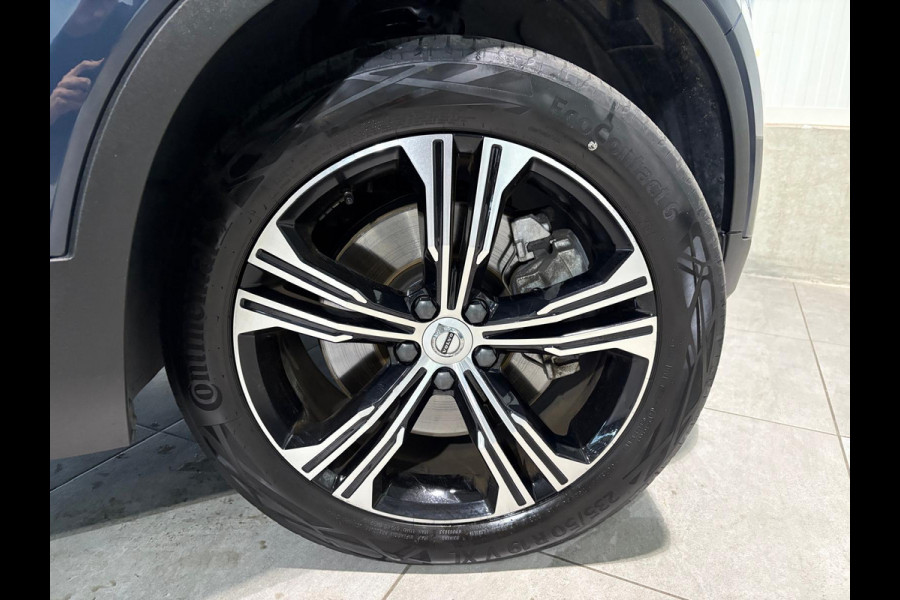 Volvo XC40 T5 Aut. Plug-in Hybrid Inscription Leder CruiseControl 262pk Volvo XC40 T5 Aut. Plug-in Hybrid Inscription Leder CruiseControl 262pk
