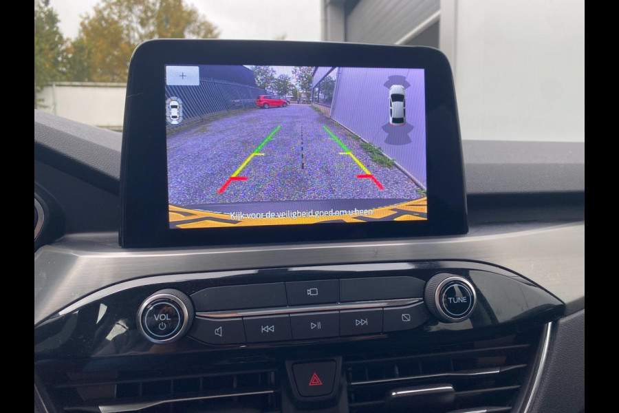 Ford Kuga 2.5 20V Titanium Plug in Hybride| Trekhaak| ACC | Carplay|Stoelverw 4X |Dealer onderh | Ford Kuga 2.5 20V Titanium Plug in Hybride| Trekhaak| ACC | Carplay|Stoelverw 4X |Dealer onderh |