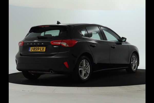 Ford Focus 1.0 EcoBoost Hybrid Edition Business | CarPlay | Camera | NAVI Ford Focus 1.0 EcoBoost Hybrid Edition Business | CarPlay | Camera | NAVI