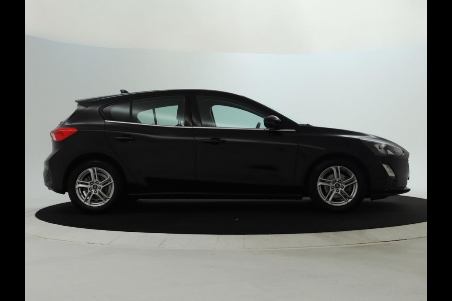 Ford Focus 1.0 EcoBoost Hybrid Edition Business | CarPlay | Camera | NAVI Ford Focus 1.0 EcoBoost Hybrid Edition Business | CarPlay | Camera | NAVI