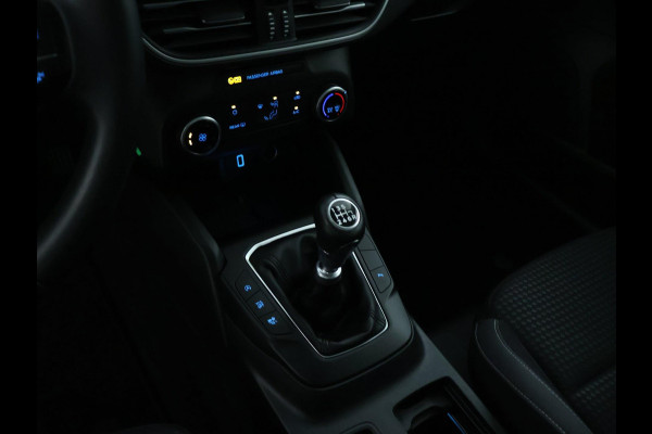 Ford Focus 1.0 EcoBoost Hybrid Edition Business | CarPlay | Camera | NAVI Ford Focus 1.0 EcoBoost Hybrid Edition Business | CarPlay | Camera | NAVI