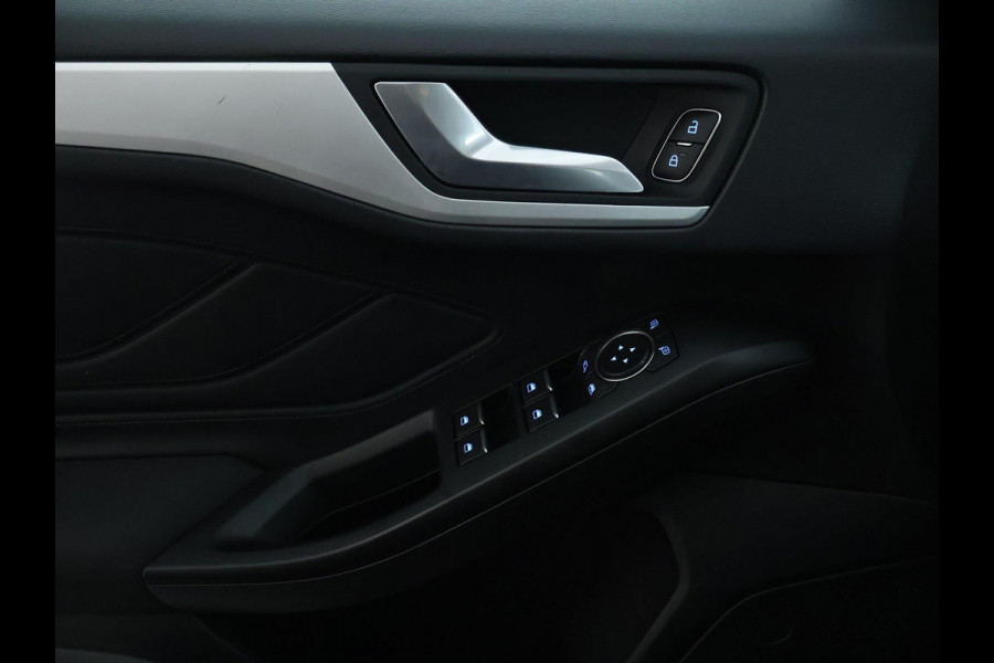 Ford Focus 1.0 EcoBoost Hybrid Edition Business | CarPlay | Camera | NAVI Ford Focus 1.0 EcoBoost Hybrid Edition Business | CarPlay | Camera | NAVI