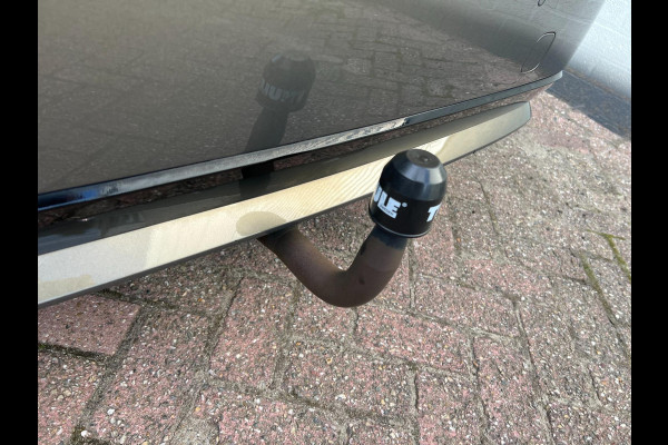 Toyota Corolla Touring Sports 1.8 Hybrid Executive / Ned Auto / Trekhaak / MCC / Gouda