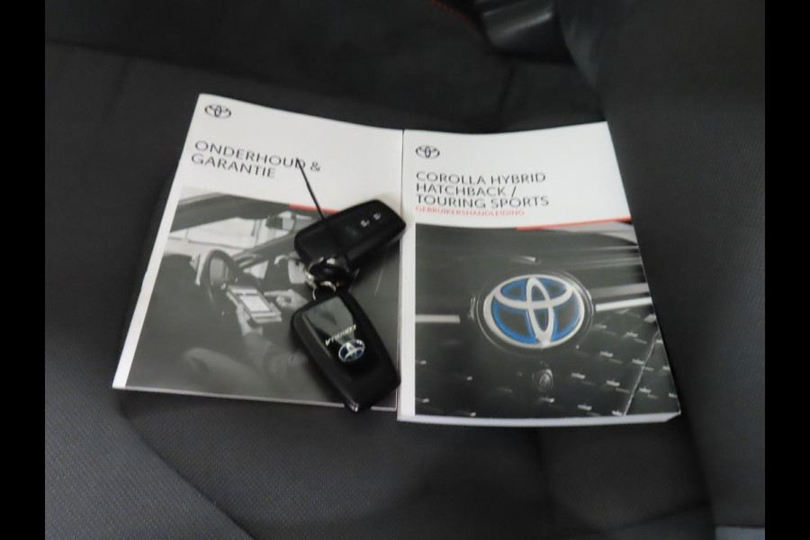 Toyota Corolla Touring Sports 1.8 Hybrid Executive / Ned Auto / Trekhaak / MCC / Gouda