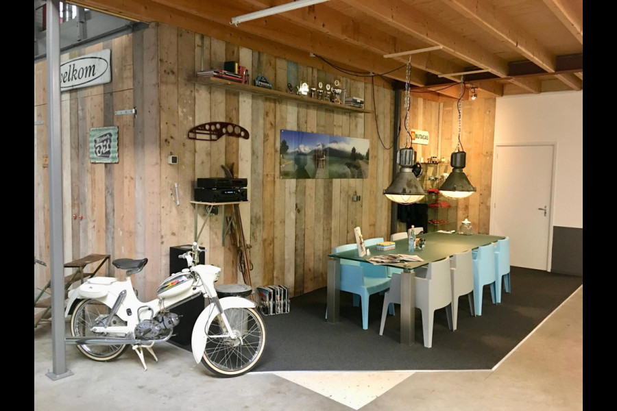 Toyota Corolla Touring Sports 1.8 Hybrid Executive / Ned Auto / Trekhaak / MCC / Gouda