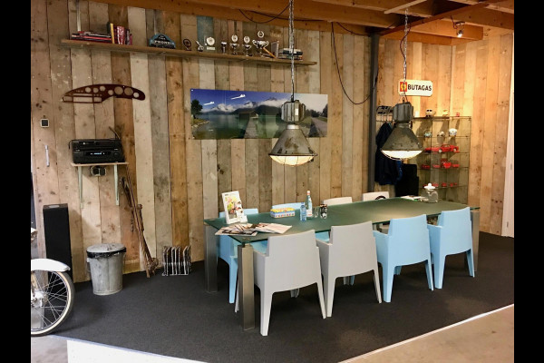 Toyota Corolla Touring Sports 1.8 Hybrid Executive / Ned Auto / Trekhaak / MCC / Gouda