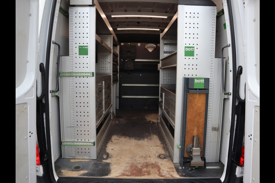 Mercedes-Benz Sprinter 316 CDI Automaat L2H2 RWD - Bott BW Inrichting - LED - 3,5t KG Trekhaak Mercedes-Benz Sprinter 316 CDI Automaat L2H2 RWD - Bott BW Inrichting - LED - 3,5t KG Trekhaak