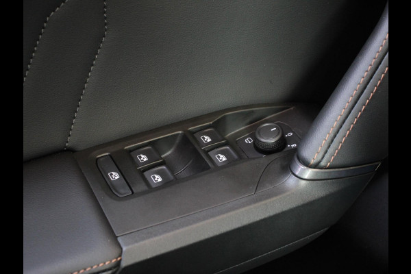 CUPRA Formentor 1.5 TSI 150pk High Automaat | Apple carplay / Android Auto | Keyless Entry / Start | Adaptive Cruise Control | Stoelverwarming | Stuurverwarming | Half Leder CUPRA Formentor 1.5 TSI 150pk High Automaat | Apple carplay / Android Auto | Keyless Entry / Start | Adaptive Cruise Control | Stoelverwarming | Stuurverwarming | Half Leder