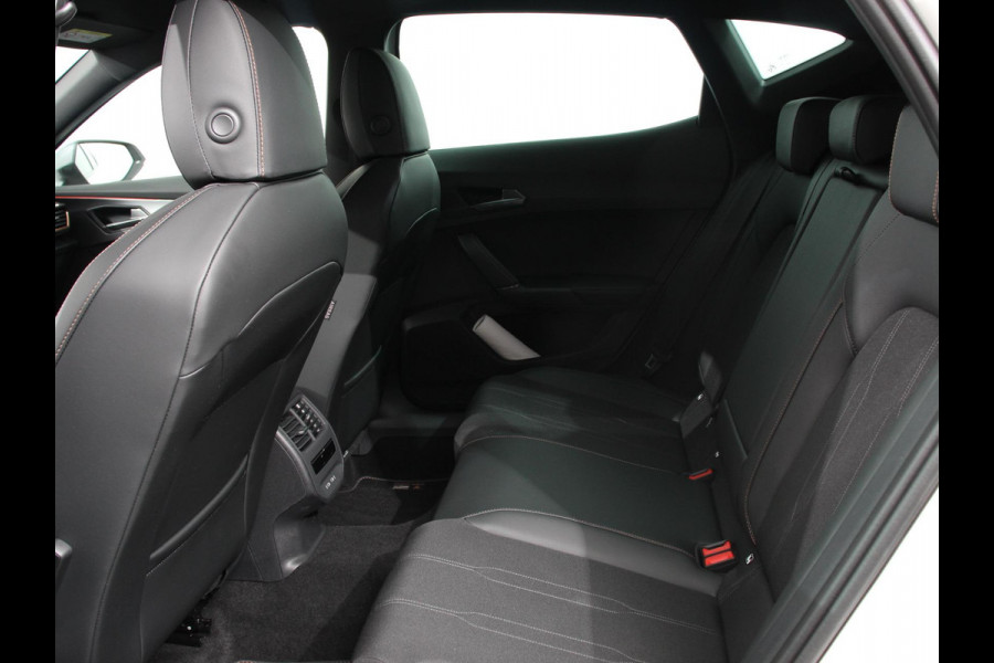 CUPRA Formentor 1.5 TSI 150pk High Automaat | Apple carplay / Android Auto | Keyless Entry / Start | Adaptive Cruise Control | Stoelverwarming | Stuurverwarming | Half Leder CUPRA Formentor 1.5 TSI 150pk High Automaat | Apple carplay / Android Auto | Keyless Entry / Start | Adaptive Cruise Control | Stoelverwarming | Stuurverwarming | Half Leder