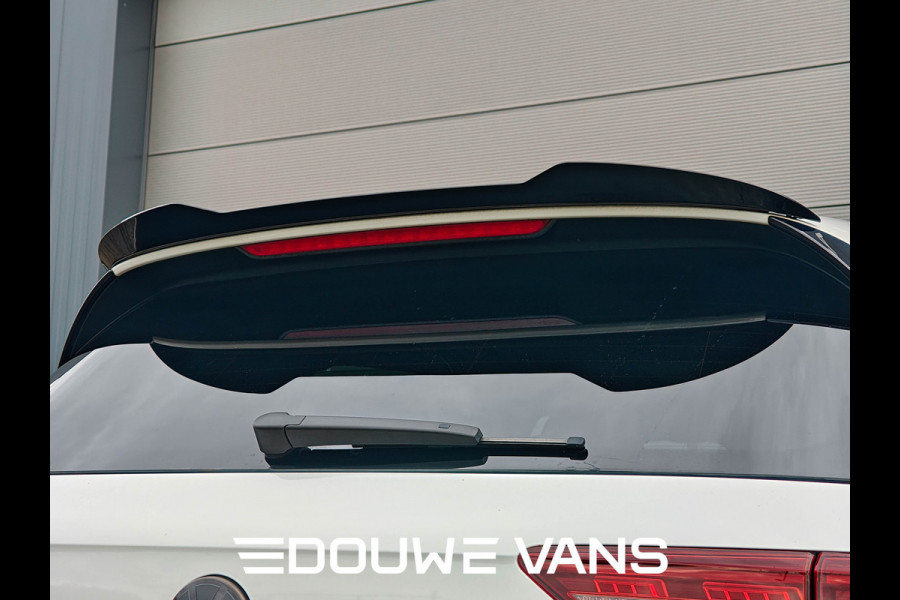 Volkswagen Golf GTE Leer Matrix-LED Q.Light Panorama Stoelverw. Carplay Navi Leder Stoelverwarming