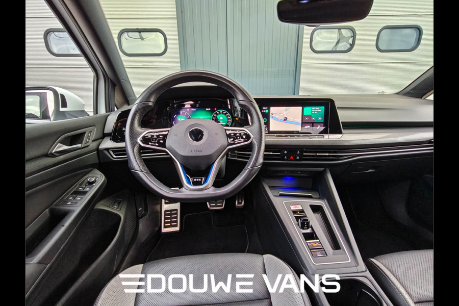 Volkswagen Golf GTE Leer Matrix-LED Q.Light Panorama Stoelverw. Carplay Navi Leder Stoelverwarming
