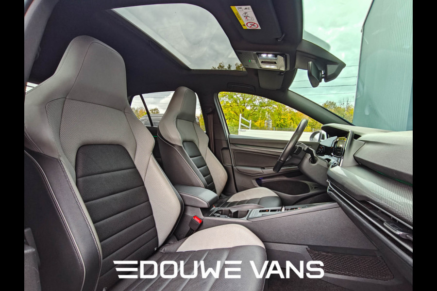 Volkswagen Golf GTE Leer Matrix-LED Q.Light Panorama Stoelverw. Carplay Navi Leder Stoelverwarming