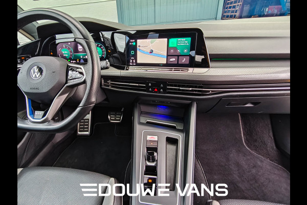 Volkswagen Golf GTE Leer Matrix-LED Q.Light Panorama Stoelverw. Carplay Navi Leder Stoelverwarming