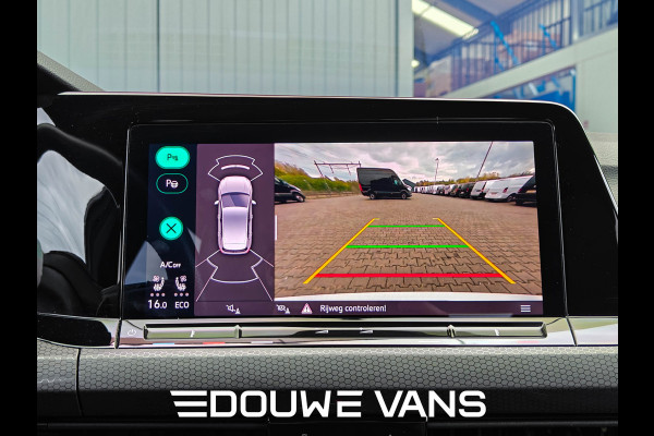Volkswagen Golf GTE Leer Matrix-LED Q.Light Panorama Stoelverw. Carplay Navi Leder Stoelverwarming