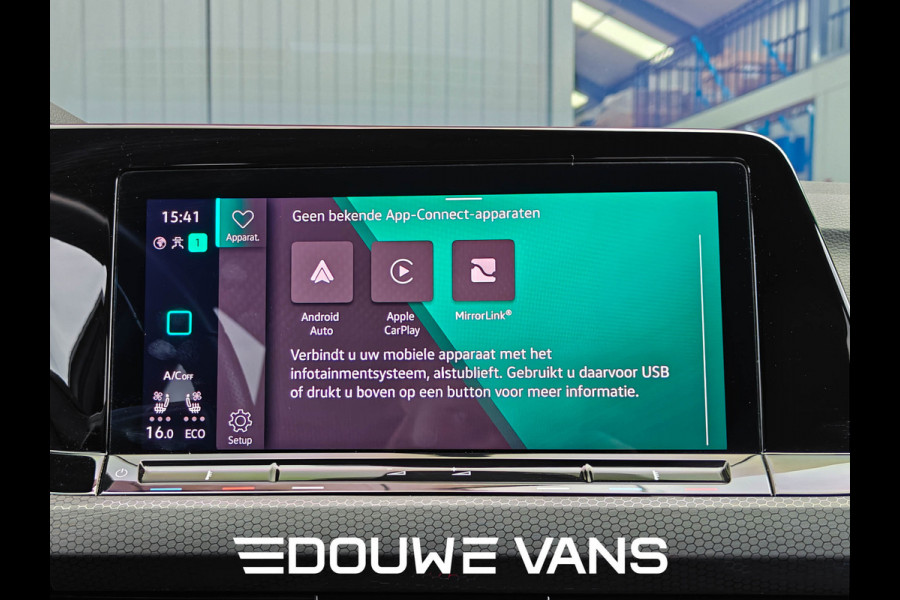 Volkswagen Golf GTE Leer Matrix-LED Q.Light Panorama Stoelverw. Carplay Navi Leder Stoelverwarming