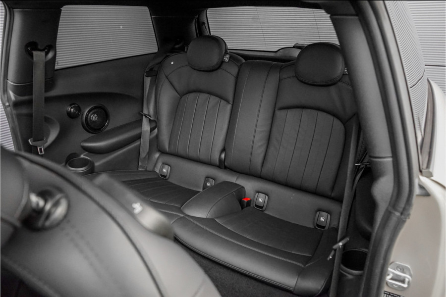 MINI Mini 2.0 Cooper S Yours ACC Pano H/K HUD Leder MINI Mini 2.0 Cooper S Yours ACC Pano H/K HUD Leder