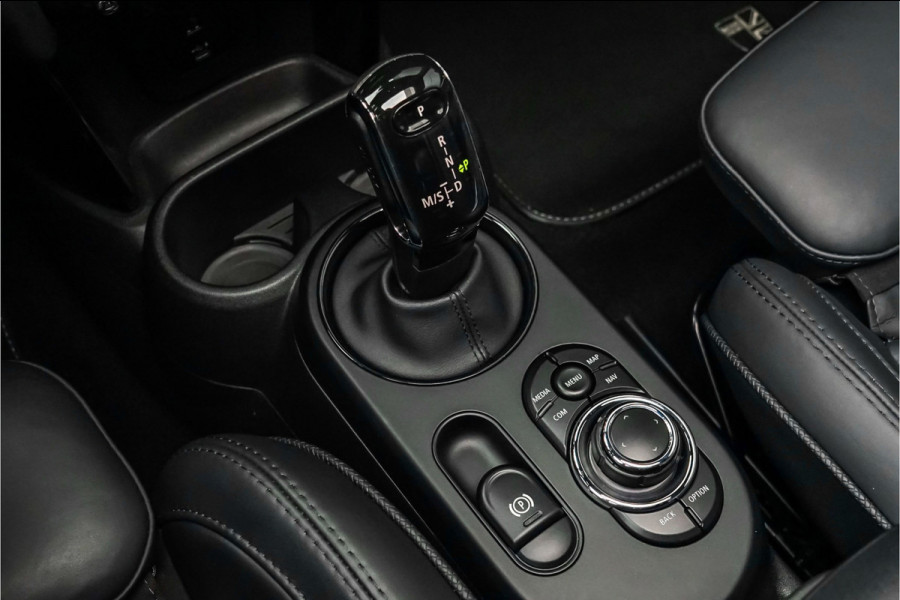 MINI Mini 2.0 Cooper S Yours ACC Pano H/K HUD Leder MINI Mini 2.0 Cooper S Yours ACC Pano H/K HUD Leder