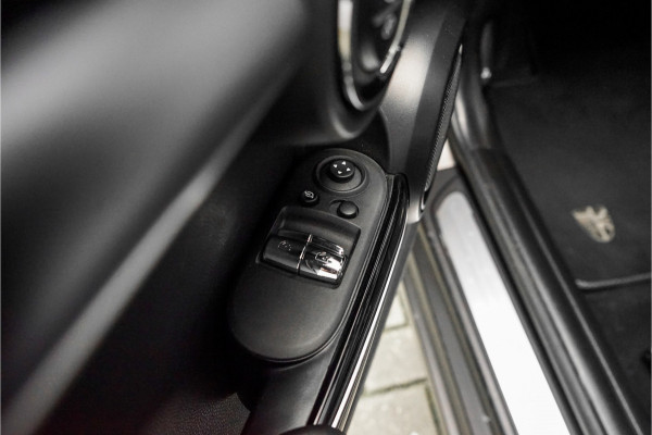 MINI Mini 2.0 Cooper S Yours ACC Pano H/K HUD Leder MINI Mini 2.0 Cooper S Yours ACC Pano H/K HUD Leder