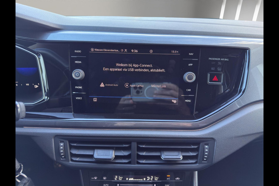 Volkswagen Polo 1.0 TSI Style | Camera | Parkeersensors | Airco (automatisch) | Digital Cockpit | Navigatie | IQ Light | Volkswagen Polo 1.0 TSI Style | Camera | Parkeersensors | Airco (automatisch) | Digital Cockpit | Navigatie | IQ Light |