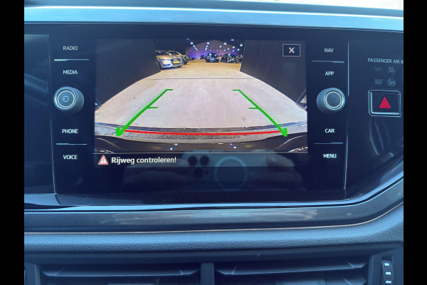 Volkswagen Polo 1.0 TSI Style | Camera | Parkeersensors | Airco (automatisch) | Digital Cockpit | Navigatie | IQ Light | Volkswagen Polo 1.0 TSI Style | Camera | Parkeersensors | Airco (automatisch) | Digital Cockpit | Navigatie | IQ Light |