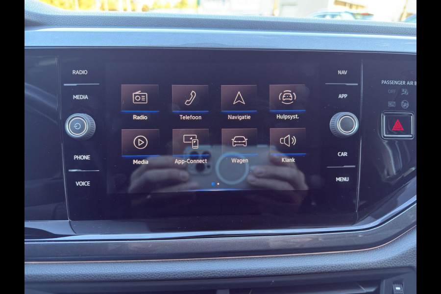 Volkswagen Polo 1.0 TSI Style | Camera | Parkeersensors | Airco (automatisch) | Digital Cockpit | Navigatie | IQ Light | Volkswagen Polo 1.0 TSI Style | Camera | Parkeersensors | Airco (automatisch) | Digital Cockpit | Navigatie | IQ Light |