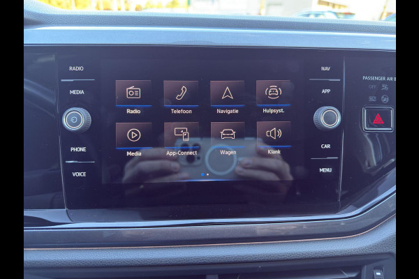 Volkswagen Polo 1.0 TSI Style | Camera | Parkeersensors | Airco (automatisch) | Digital Cockpit | Navigatie | IQ Light | Volkswagen Polo 1.0 TSI Style | Camera | Parkeersensors | Airco (automatisch) | Digital Cockpit | Navigatie | IQ Light |