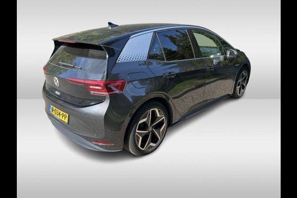 Volkswagen ID.3 First Plus 58 kWh SOH 92.5% / Camera / Keyless / Matrix LED / Interieurvoorverwarming / 19'' / DAB / 19'' / Navigatie / ACC Volkswagen ID.3 First Plus 58 kWh SOH 92.5% / Camera / Keyless / Matrix LED / Interieurvoorverwarming / 19'' / DAB / 19'' / Navigatie / ACC