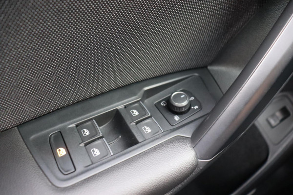 Seat Tarraco 1.5 TSI FR Business Intense 7persoons org.NL schuifdak Beats camera's