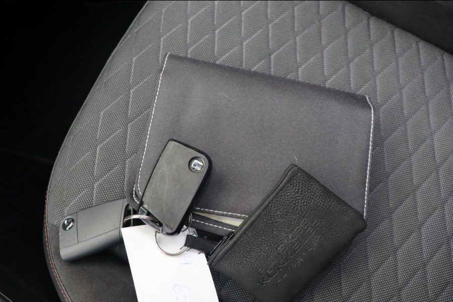 Seat Tarraco 1.5 TSI FR Business Intense 7persoons org.NL schuifdak Beats camera's