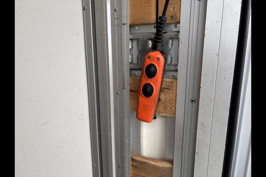 Volkswagen Crafter 50 2.0 TDI L4H3*BAKWAGEN*AUTOMAAT*CRUISE*3PERS* Volkswagen Crafter 50 2.0 TDI L4H3*BAKWAGEN*AUTOMAAT*CRUISE*3PERS*