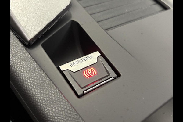 Peugeot 308 SW 1.6 Plug-in Hybrid 180 Allure Avantage | 8 jaar garantie | 4,9% rente | €6000,- voorraadvoordeel Peugeot 308 SW 1.6 Plug-in Hybrid 180 Allure Avantage | 8 jaar garantie | 4,9% rente | €6000,- voorraadvoordeel