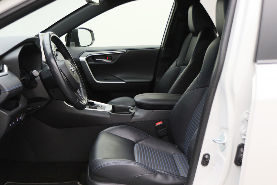 Toyota RAV4 2.5 Hybrid Style Bi-Tone Climate, ACC, Camera, Navigatie, Bluetooth, Verwarmde Voorruit, Trekhaak Toyota RAV4 2.5 Hybrid Style Bi-Tone Climate, ACC, Camera, Navigatie, Bluetooth, Verwarmde Voorruit, Trekhaak