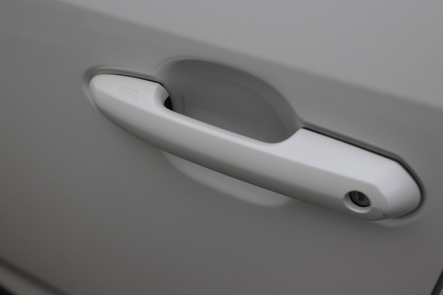 Toyota RAV4 2.5 Hybrid Style Bi-Tone Climate, ACC, Camera, Navigatie, Bluetooth, Verwarmde Voorruit, Trekhaak Toyota RAV4 2.5 Hybrid Style Bi-Tone Climate, ACC, Camera, Navigatie, Bluetooth, Verwarmde Voorruit, Trekhaak