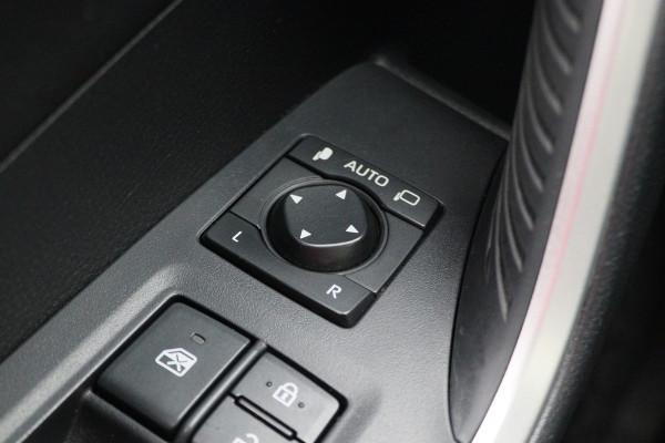Toyota RAV4 2.5 Hybrid Style Bi-Tone Climate, ACC, Camera, Navigatie, Bluetooth, Verwarmde Voorruit, Trekhaak Toyota RAV4 2.5 Hybrid Style Bi-Tone Climate, ACC, Camera, Navigatie, Bluetooth, Verwarmde Voorruit, Trekhaak
