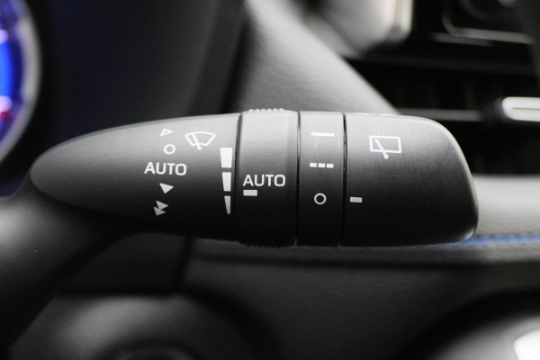 Toyota RAV4 2.5 Hybrid Style Bi-Tone Climate, ACC, Camera, Navigatie, Bluetooth, Verwarmde Voorruit, Trekhaak Toyota RAV4 2.5 Hybrid Style Bi-Tone Climate, ACC, Camera, Navigatie, Bluetooth, Verwarmde Voorruit, Trekhaak