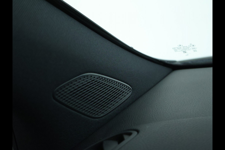 Mercedes-Benz B-Klasse 180 Business Solution AMG | Panoramadak | Achteruitrijcamera | Nightpakket | Apple Carplay | Inclusief 24 maanden MB Certified garantie voor Europa. Mercedes-Benz B-Klasse 180 Business Solution AMG | Panoramadak | Achteruitrijcamera | Nightpakket | Apple Carplay | Inclusief 24 maanden MB Certified garantie voor Europa.